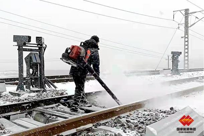 铁路装备公司多举措保障冬季设备安全运行