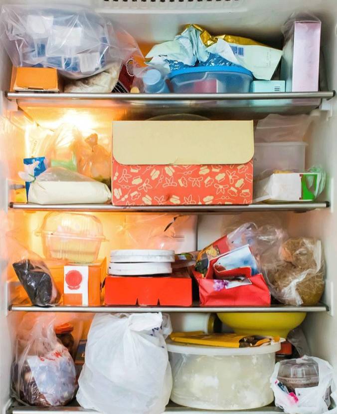冰箱内细菌超多，不及时清洗小心染上冰箱病