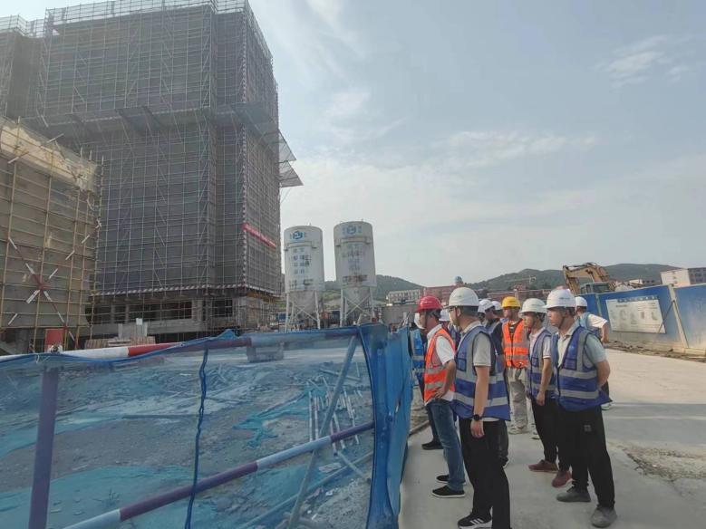 萧县淮海西路项目开展6月项目经理带班检查